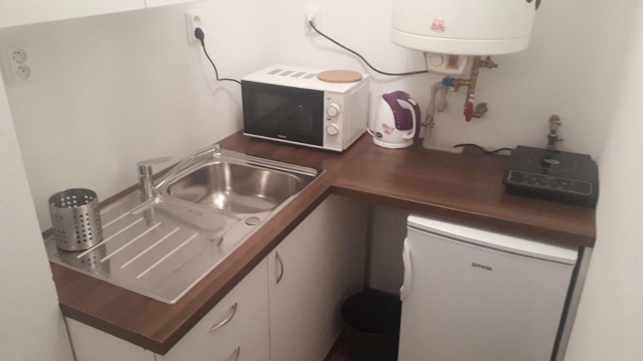 ברטיסלאבה Apartman - Sukromie V Meste מראה חיצוני תמונה
